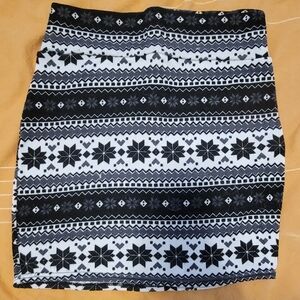 Black and White Patterned Women's Skirt